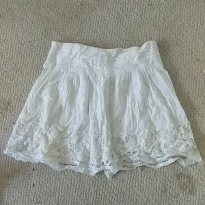 ANY OFFER ACCEPTED!!!  White lace American Eagle Outfitters mini skirt